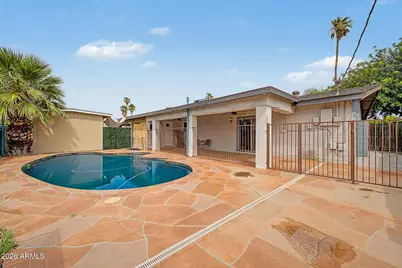 6241 W Highland Avenue, Phoenix, AZ 85033 - Photo 27