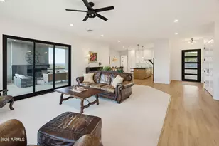 235 W Rock View Rd, Phoenix, AZ 85085 - Photo 15