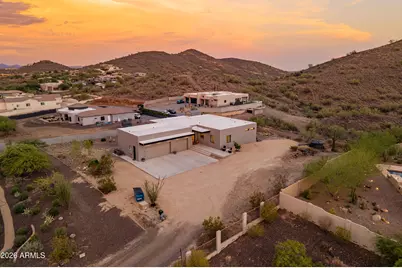 235 W Rock View Road, Phoenix, AZ 85085 - Photo 3