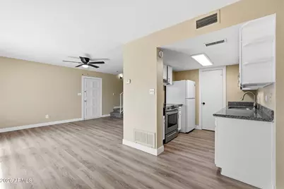 8432 N 34th Drive, Phoenix, AZ 85051 - Photo 13