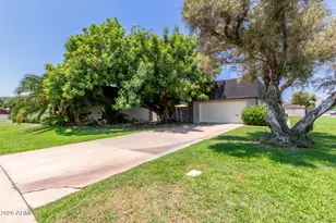 3160 E Hazelwood St, Phoenix, AZ 85016 - Photo 3