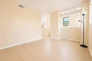 455 S Mesa Dr, Mesa, AZ 85210 - Photo 7
