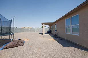 10498 W Carousel Dr, Arizona City, AZ 85123 - Photo 33