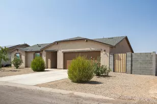 10498 W Carousel Dr, Arizona City, AZ 85123 - Photo 3
