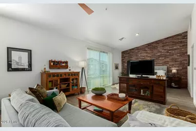 3900 E Baseline Road #113, Phoenix, AZ 85042 - Photo 9