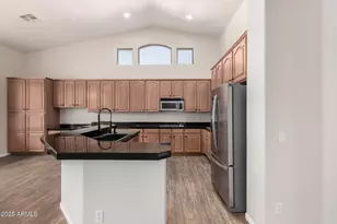2740 S Honeysuckle Ln, Gilbert, AZ 85295 - Photo 11