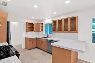 6745 N 12th Wy, Phoenix, AZ 85014 - Photo 11