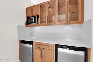 6745 N 12th Wy, Phoenix, AZ 85014 - Photo 15