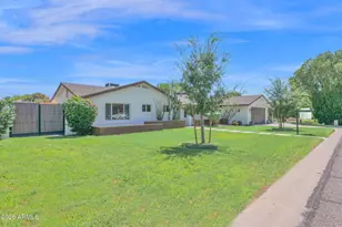 6745 N 12th Wy, Phoenix, AZ 85014 - Photo 3