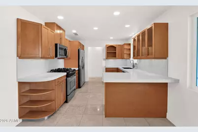 6745 N 12th Way, Phoenix, AZ 85014 - Photo 9