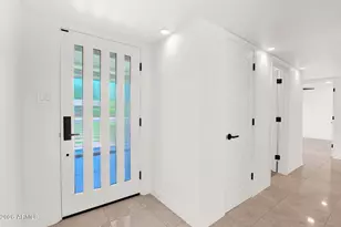 6745 N 12th Wy, Phoenix, AZ 85014 - Photo 5