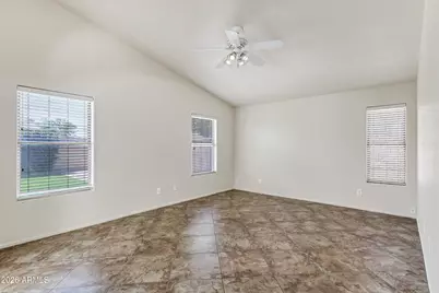 11219 W Vernon Avenue, Avondale, AZ 85392 - Photo 13