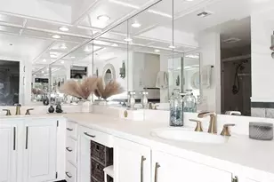 7860 E Camelback Rd, Scottsdale, AZ 85251 - Photo 23