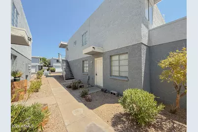 2625 W Ocotillo Road #2, Phoenix, AZ 85017 - Photo 1