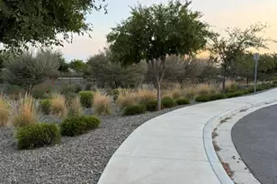 10764 W Villa St, Avondale, AZ 85323 - Photo 5