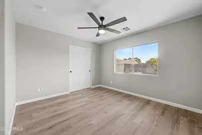 15465 W Port Royale Lane, Surprise, AZ 85379 - Photo 15