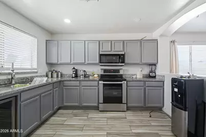 17271 W Apache Street, Goodyear, AZ 85338 - Photo 7