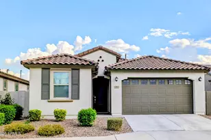 73 E Capricorn Way, Chandler, AZ 85249 - Photo 1