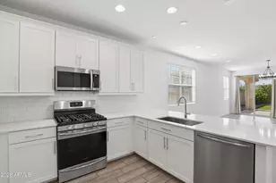 73 E Capricorn Way, Chandler, AZ 85249 - Photo 7