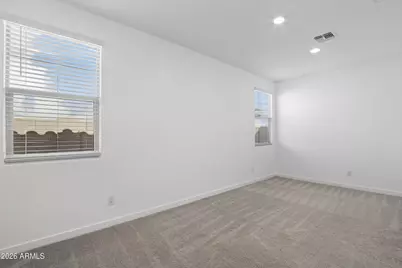 73 E Capricorn Way, Chandler, AZ 85249 - Photo 25