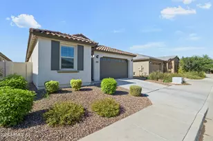 73 E Capricorn Way, Chandler, AZ 85249 - Photo 3
