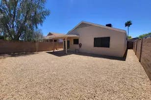 2874 W Muriel Dr, Phoenix, AZ 85053 - Photo 11