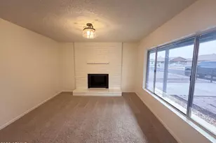 6036 N 72nd Dr, Glendale, AZ 85303 - Photo 7