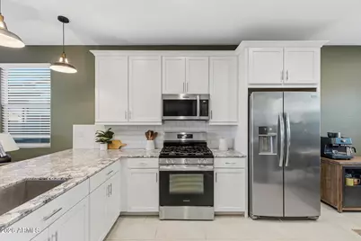 24757 N 170th Lane, Surprise, AZ 85387 - Photo 13