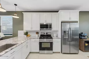 24757 N 170th Ln, Surprise, AZ 85387 - Photo 13