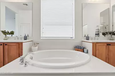 2850 E Spring Wheat Court, Gilbert, AZ 85296 - Photo 21