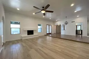 12847 N 40th Way, Phoenix, AZ 85032 - Photo 1