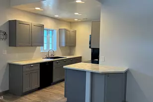 2336 W Orange Dr, Phoenix, AZ 85015 - Photo 9