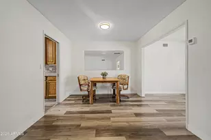 10350 W Caron Dr, Sun City, AZ 85351 - Photo 7