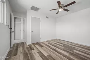 10350 W Caron Dr, Sun City, AZ 85351 - Photo 15