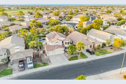 13660 W Monte Vista Road, Goodyear, AZ 85395 - Photo 3
