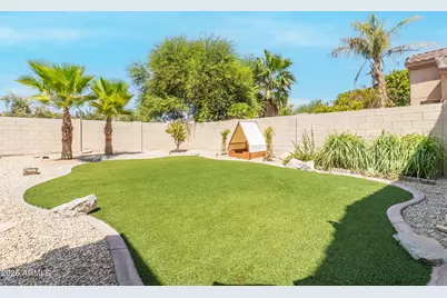 13660 W Monte Vista Road, Goodyear, AZ 85395 - Photo 9