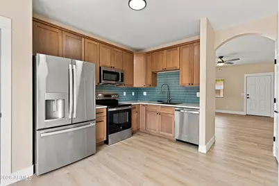 803 W Lydia Lane, Phoenix, AZ 85041 - Photo 9