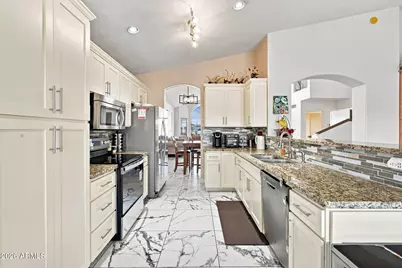 8371 W Villa Rita Drive, Peoria, AZ 85382 - Photo 11