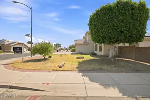8371 W Villa Rita Dr, Peoria, AZ 85382 - Photo 3