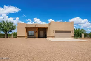 21804 W Laura St, Wittmann, AZ 85361 - Photo 1