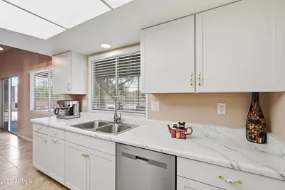 10709 W Mimosa Drive, Sun City, AZ 85373 - Photo 15