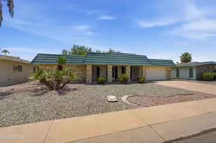 10709 W Mimosa Dr, Sun City, AZ 85373 - Photo 3