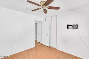 218 E Milada Dr, Phoenix, AZ 85042 - Photo 27