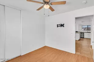 218 E Milada Dr, Phoenix, AZ 85042 - Photo 21