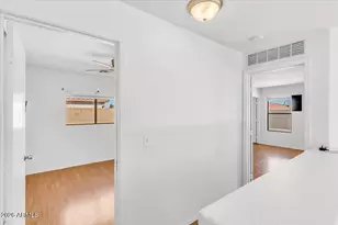 218 E Milada Dr, Phoenix, AZ 85042 - Photo 25