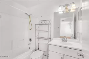 218 E Milada Dr, Phoenix, AZ 85042 - Photo 33