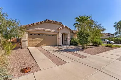 218 E Milada Drive, Phoenix, AZ 85042 - Photo 1