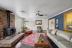 1202 E Becker Ln, Phoenix, AZ 85020 - Photo 11