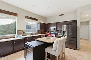 938 E Loma Vista St, Gilbert, AZ 85295 - Photo 5