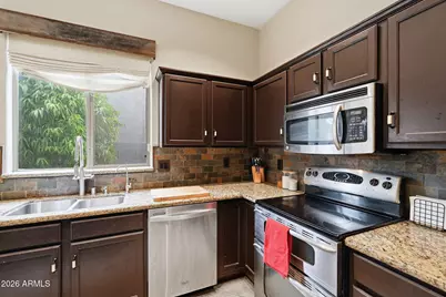 938 E Loma Vista Street, Gilbert, AZ 85295 - Photo 3